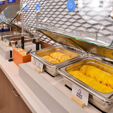 Holiday Inn Express Hotel & Suites North Kansas City By Ihg Exteriör bild