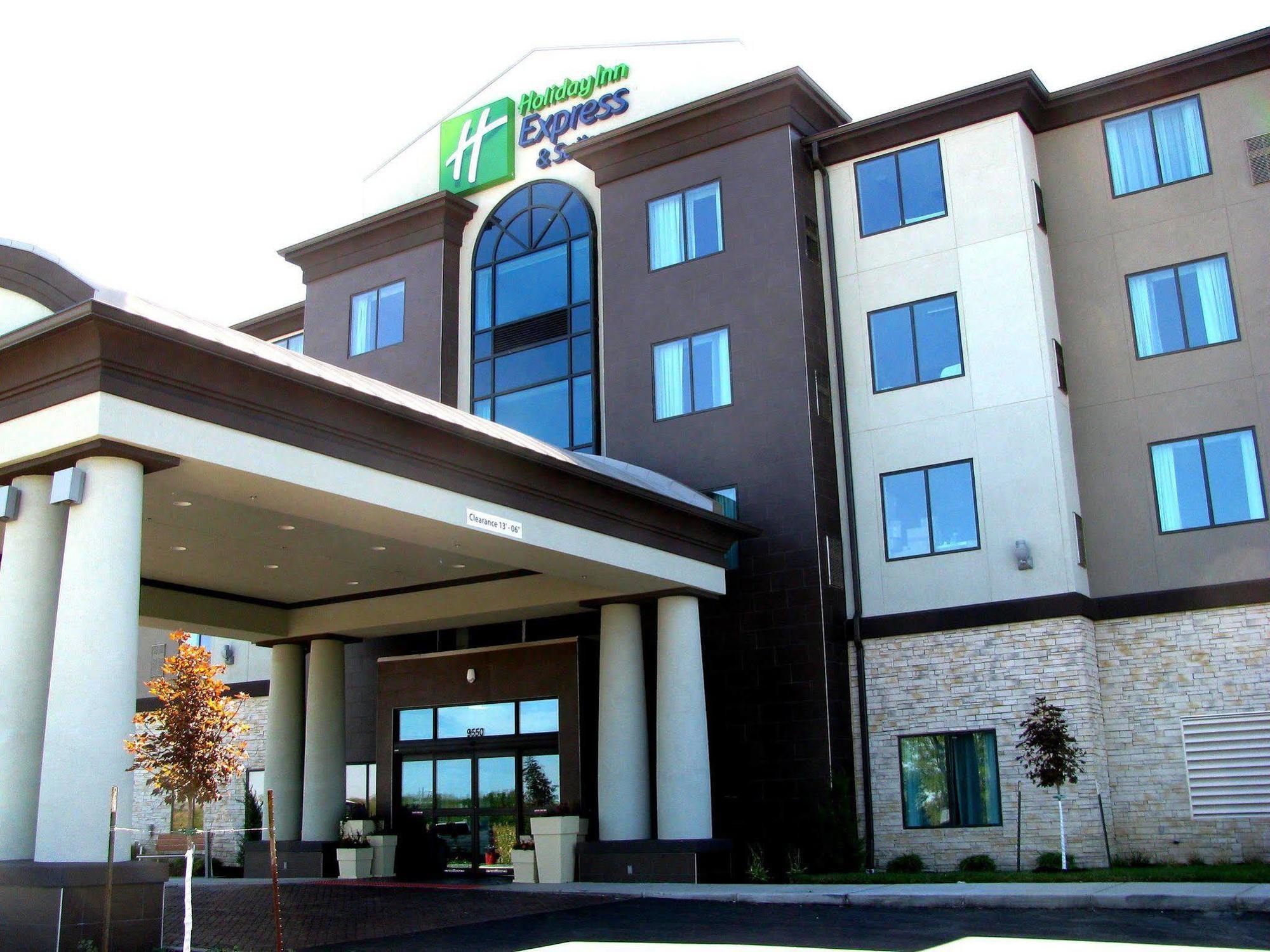 Holiday Inn Express Hotel & Suites North Kansas City By Ihg Exteriör bild
