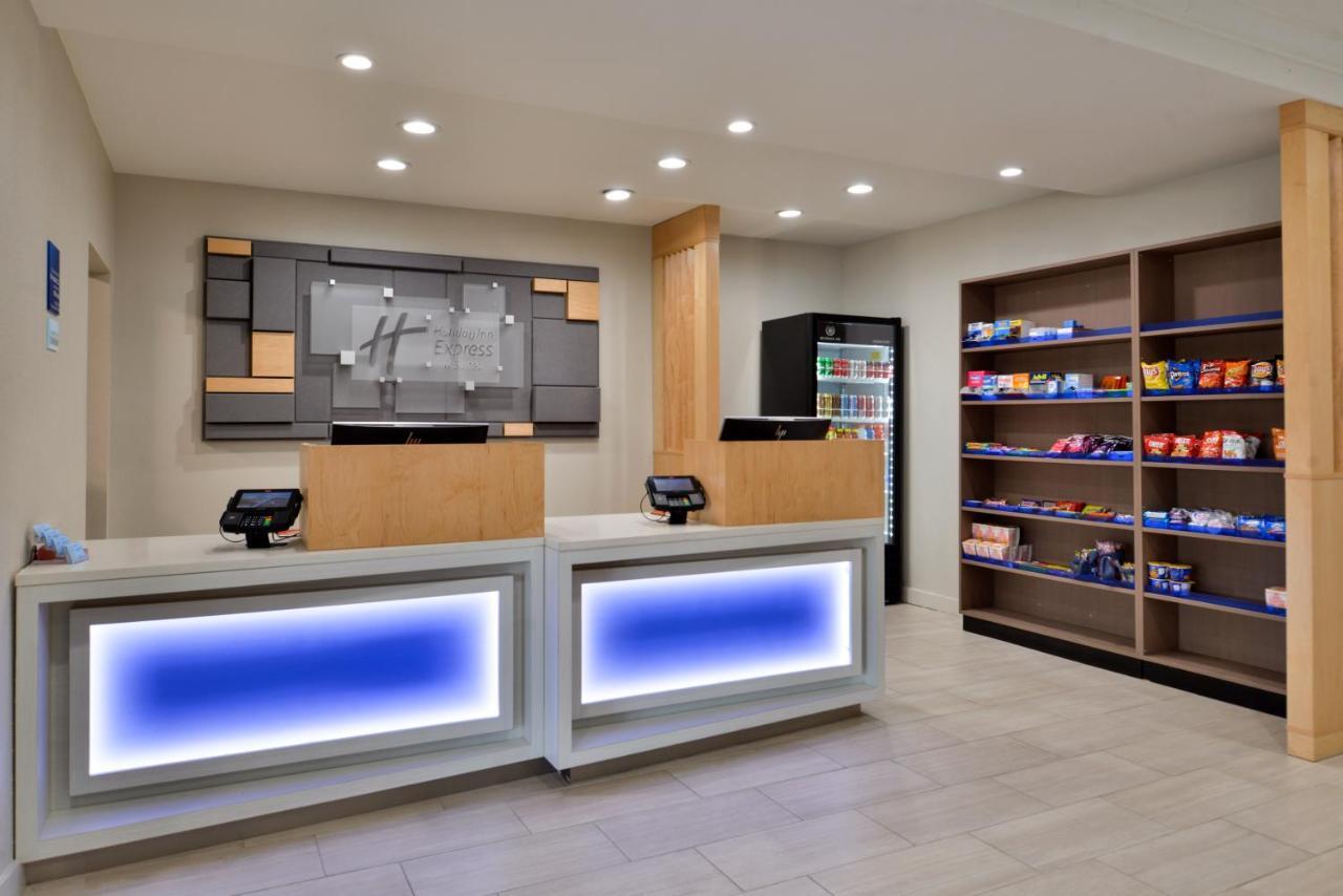Holiday Inn Express Hotel & Suites North Kansas City By Ihg Exteriör bild